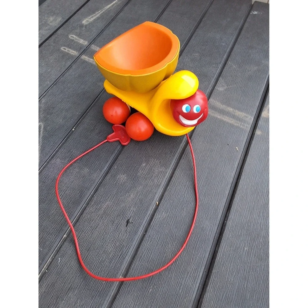 Vintage Tonka Toddler Pull-Along Dump Truck Toy Known As